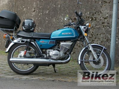 1975 Suzuki GT 250 photo